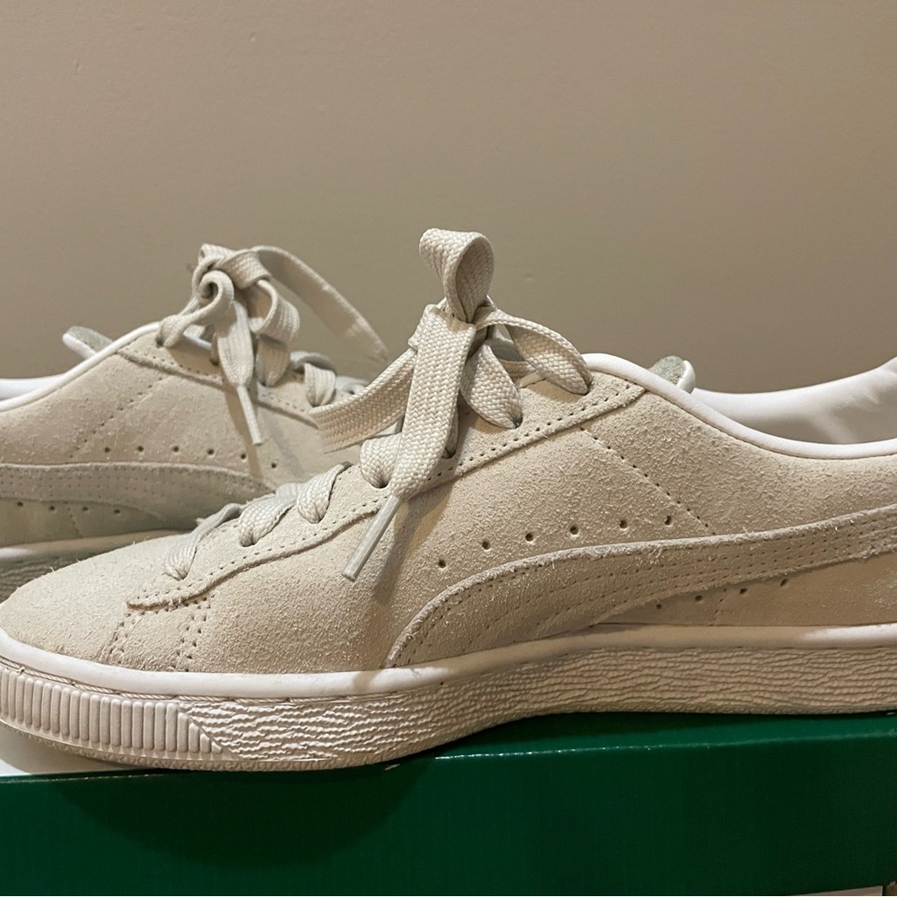 Puma Women’s Cream Sneakers - Picture 4 of 12